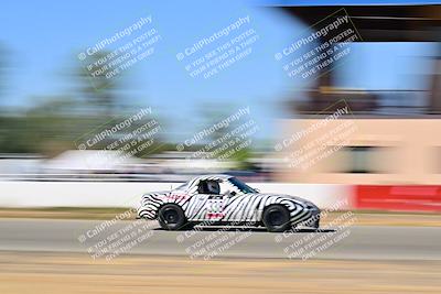 media/Sep-29-2024-24 Hours of Lemons (Sun) [[6a7c256ce3]]/StartFinish (245p-330p)/